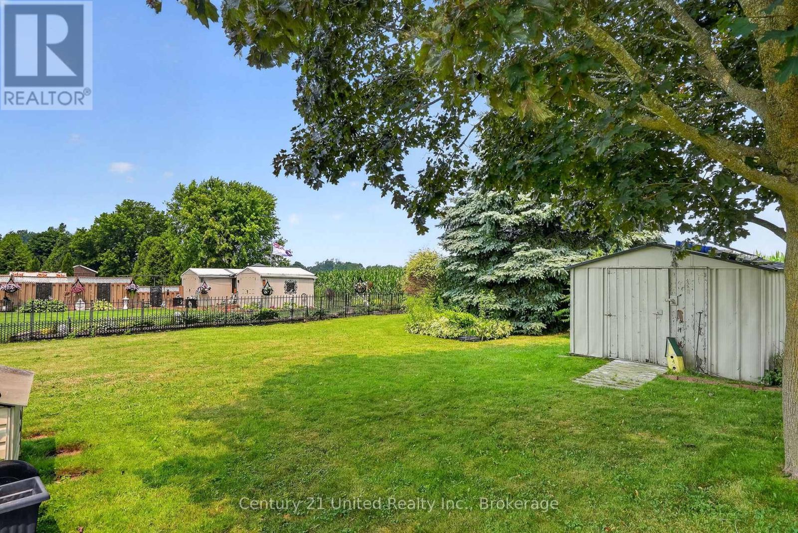 13 HILLVIEW DRIVE - 37
