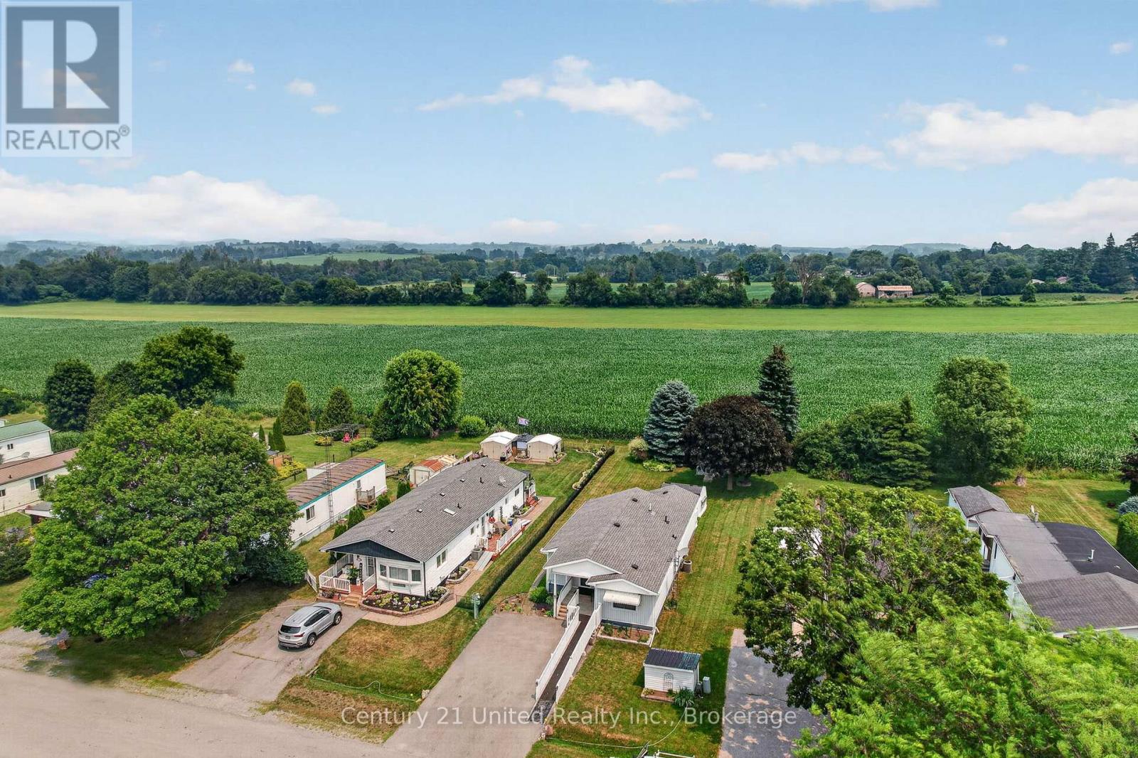 13 HILLVIEW DRIVE - 6