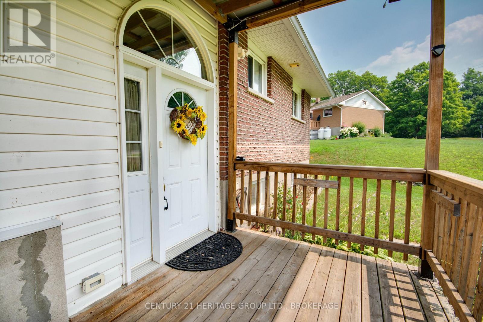 4309 MAPLE DRIVE - 6