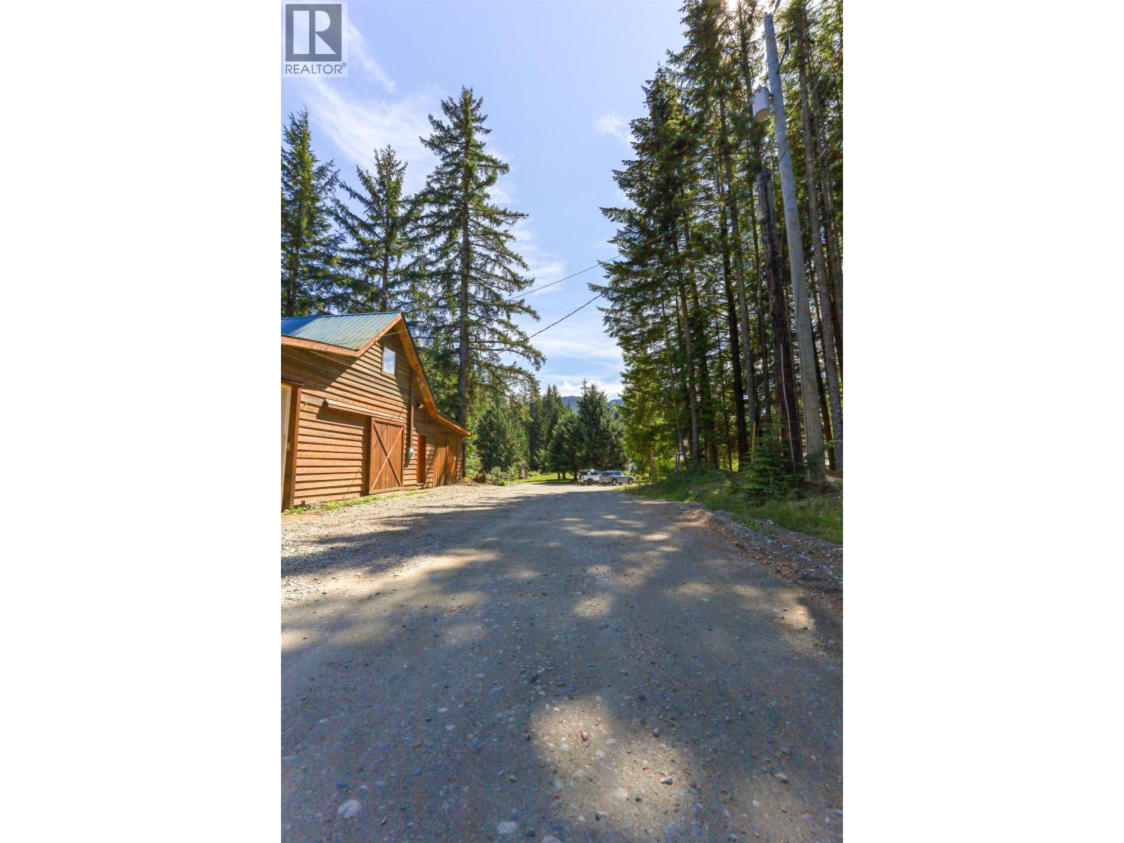 499 QUATSINO BOULEVARD - 9
