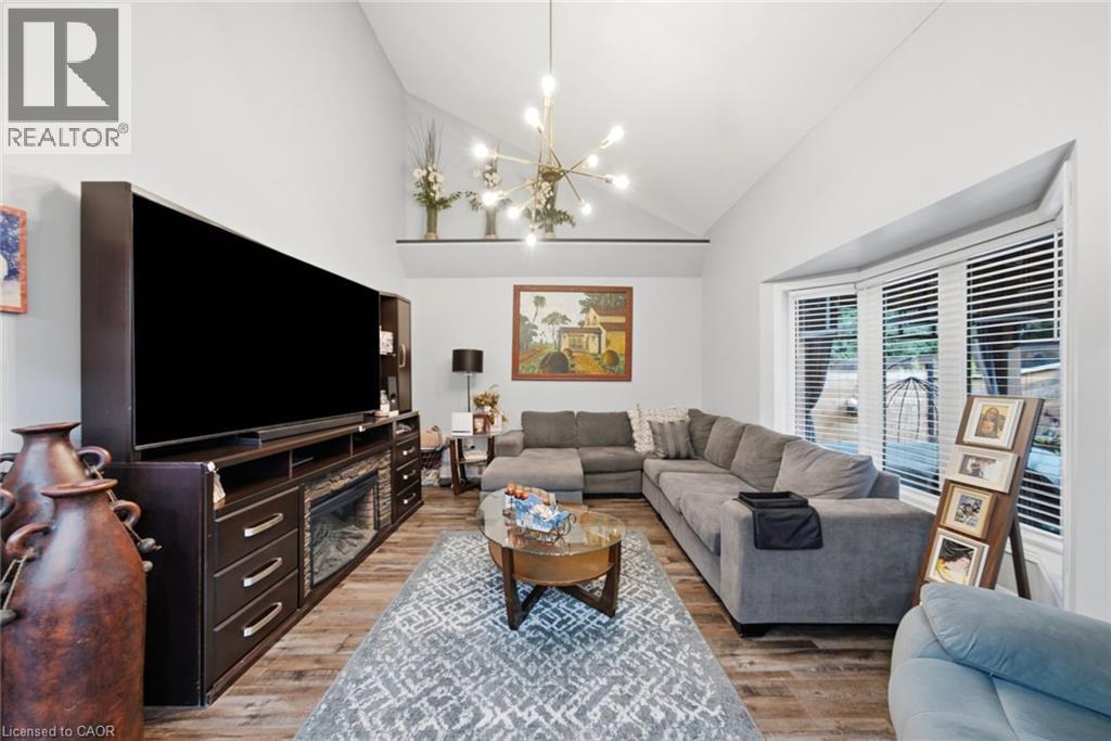 179 JACQUELINE Boulevard - 16