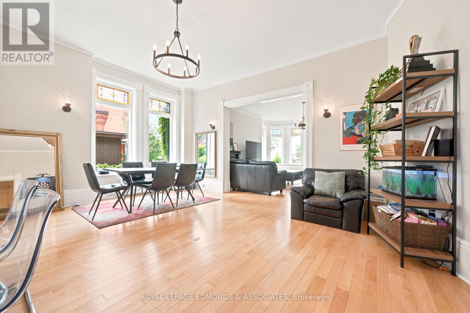 188 ESTHER STREET - 15