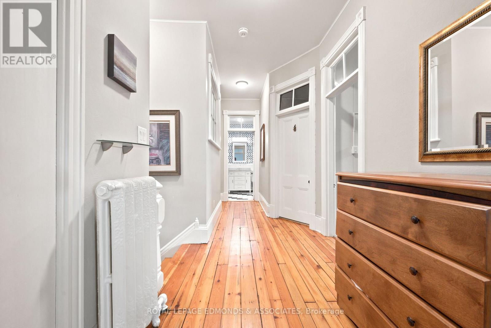 188 ESTHER STREET - 25
