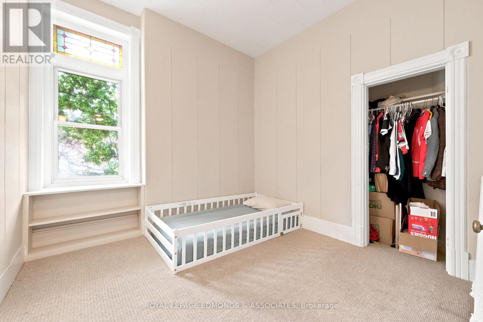 188 ESTHER STREET - 37