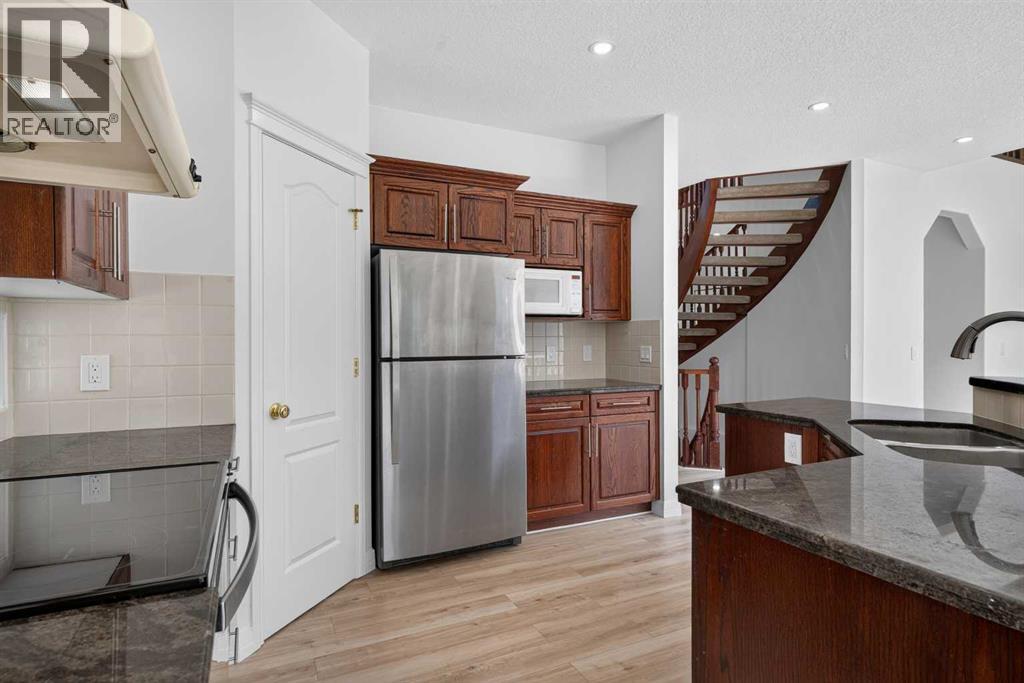 78 Hamptons Circle NW - 11