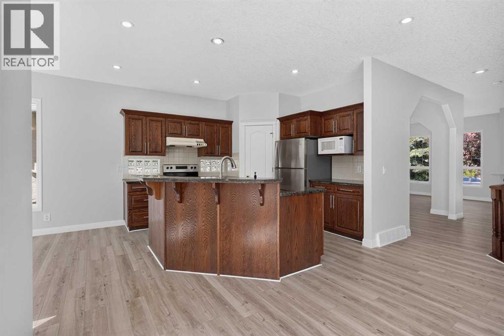 78 Hamptons Circle NW - 9