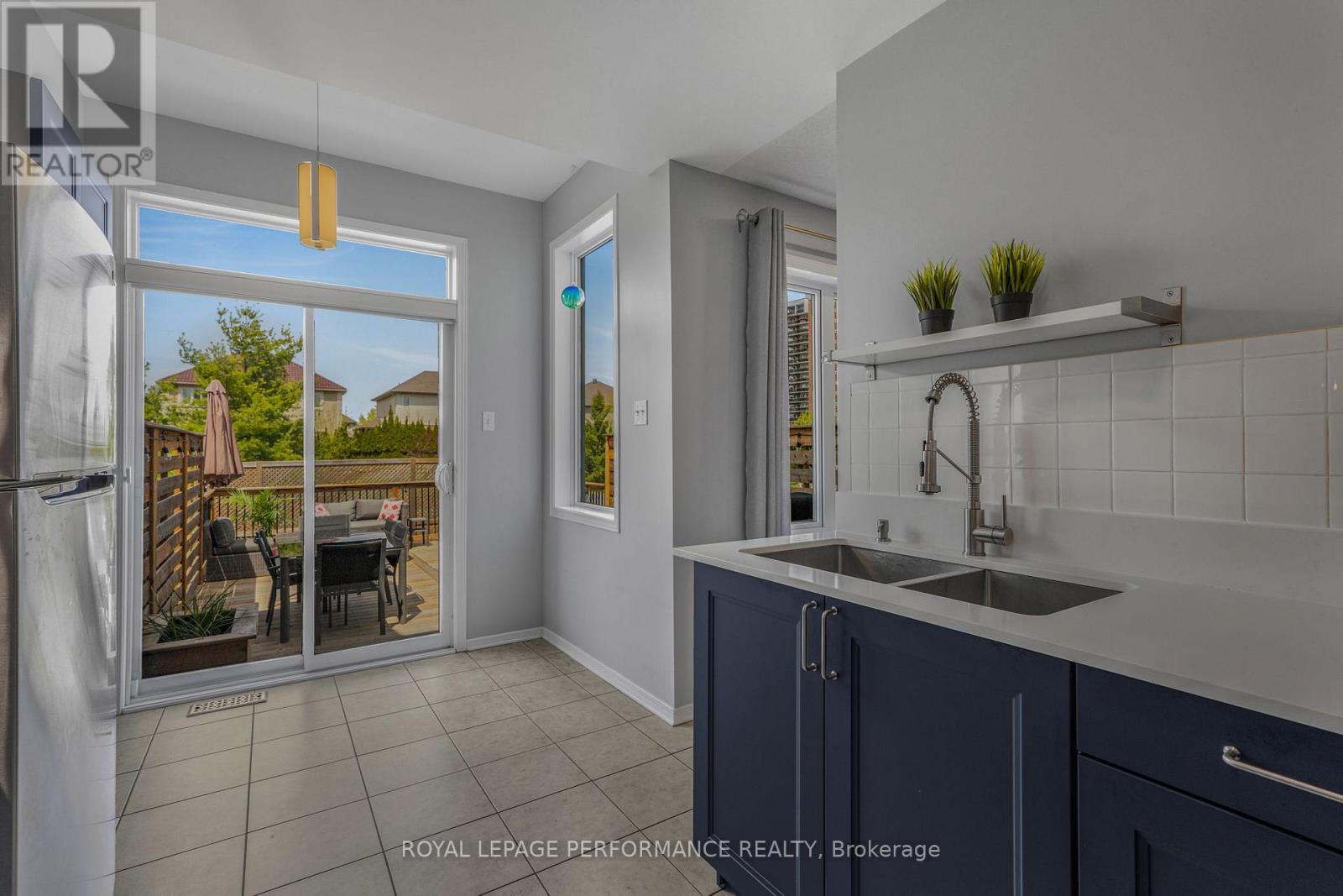 172 COLLISTON CRESCENT - 14