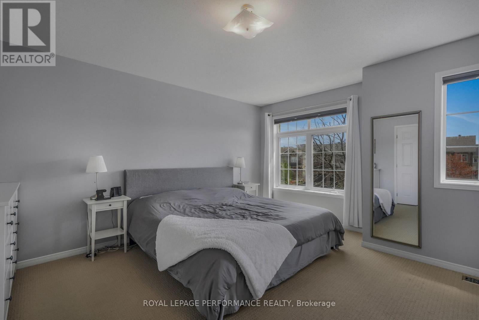 172 COLLISTON CRESCENT - 16