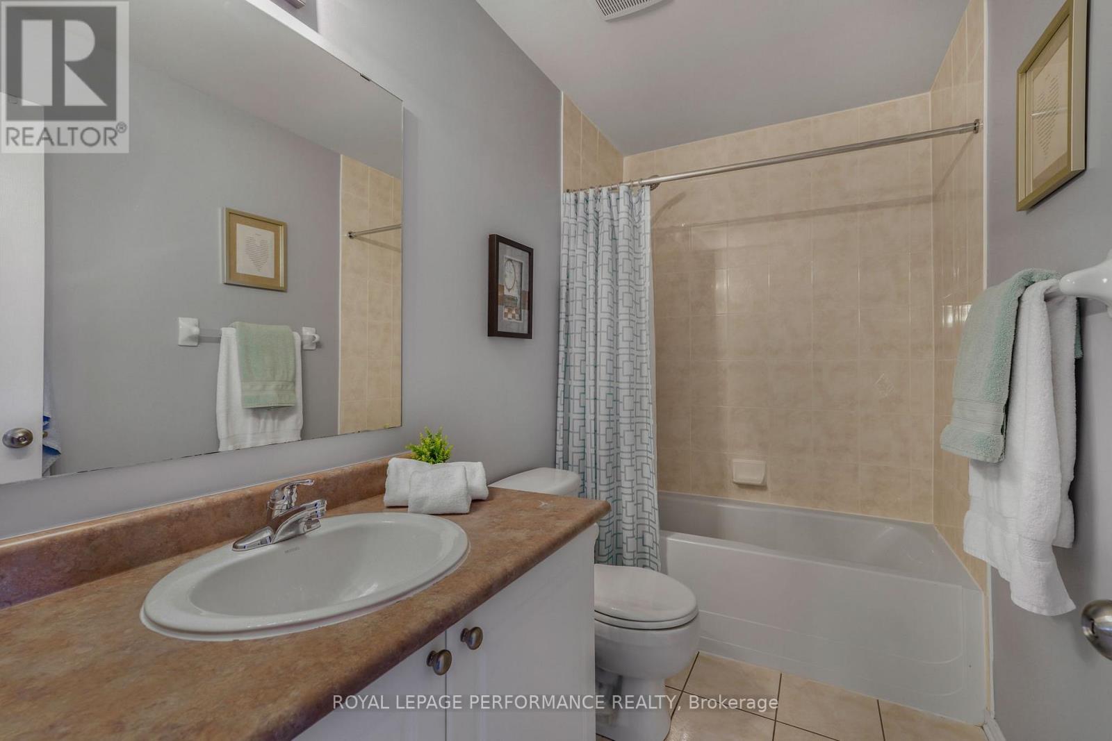 172 COLLISTON CRESCENT - 18