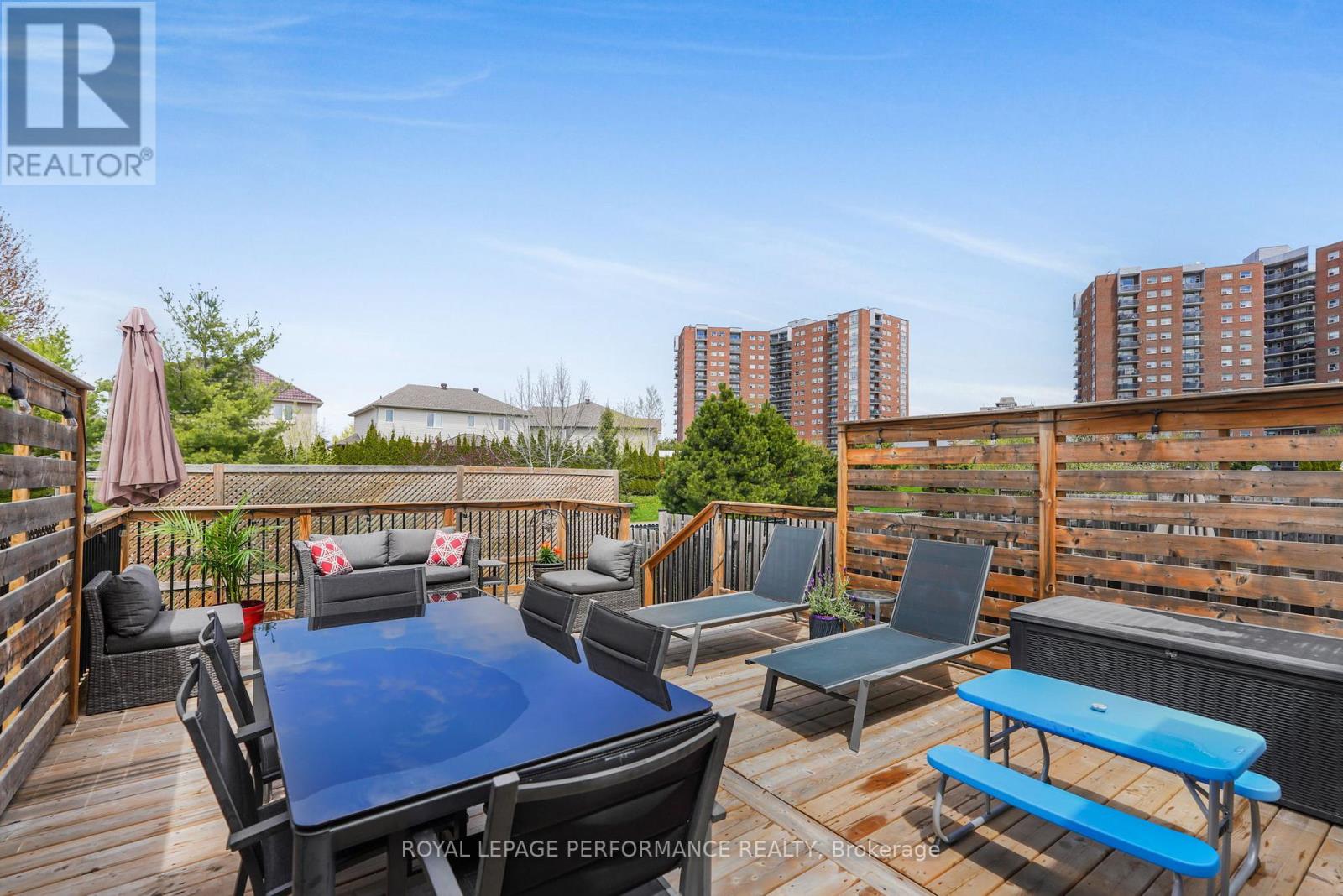 172 COLLISTON CRESCENT - 26
