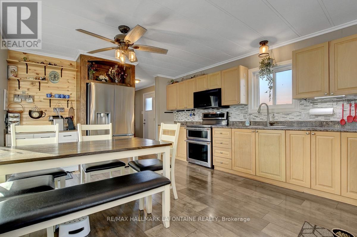 3535 ST JOSEPH BOULEVARD - 7