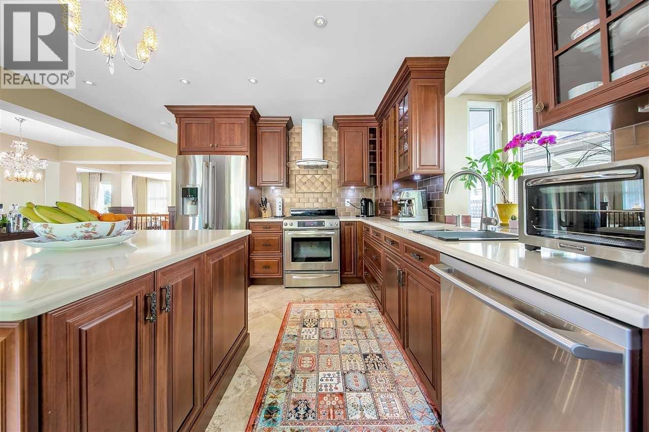 2273 MATHERS AVENUE, West Vancouver
