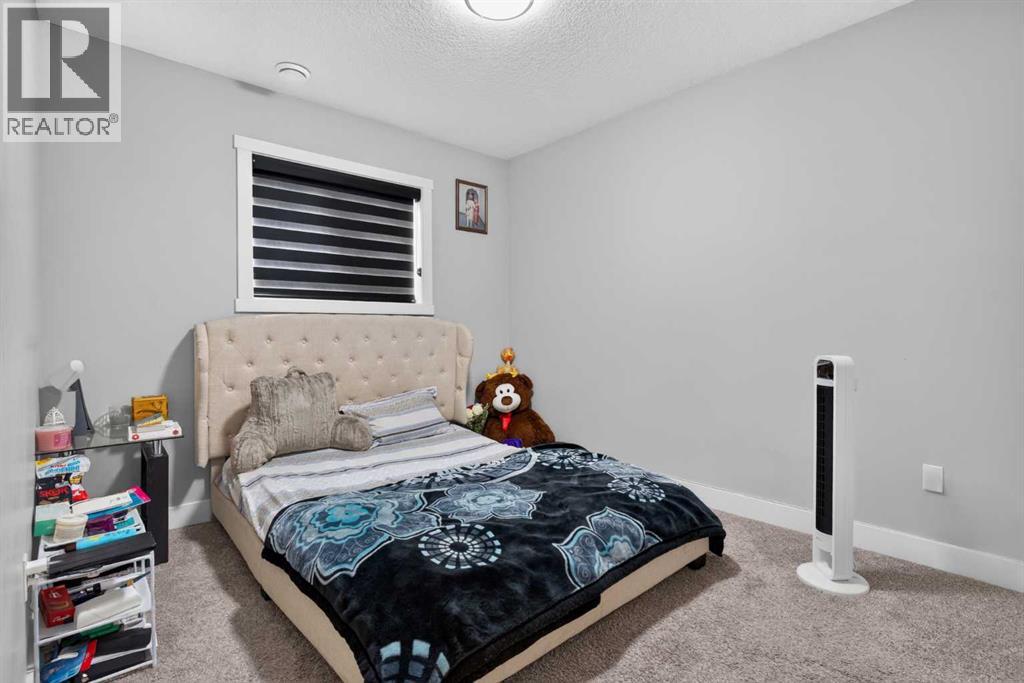 120 Castlegrove Road NE - 42