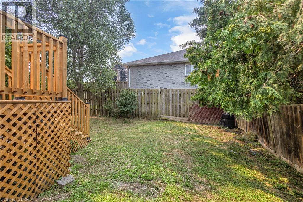 4 DOWDEN Avenue - 41