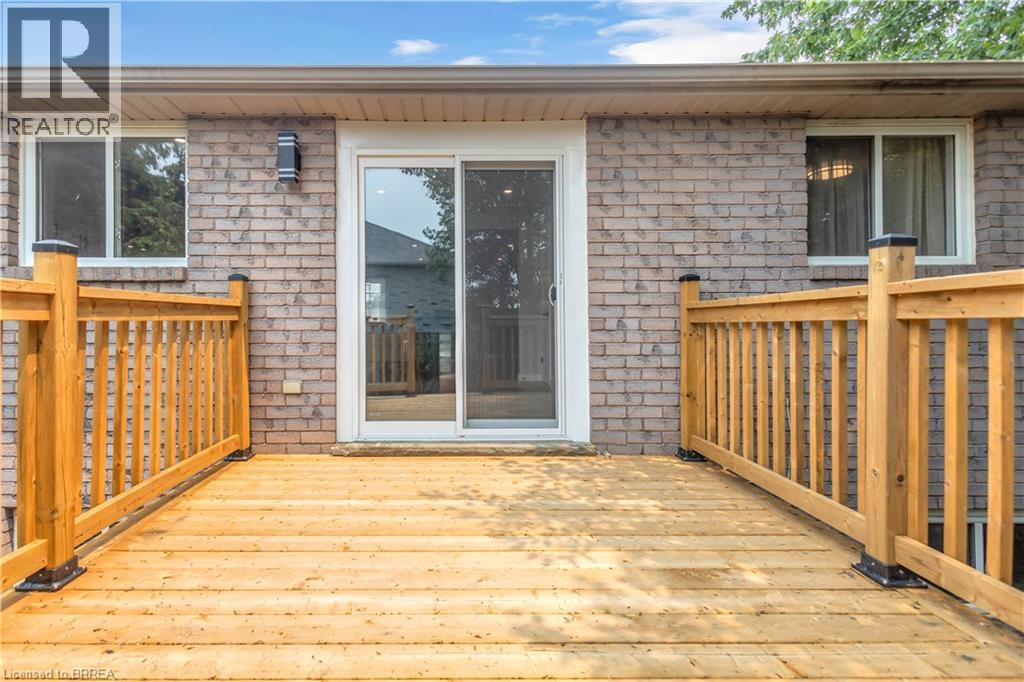 4 DOWDEN Avenue - 37
