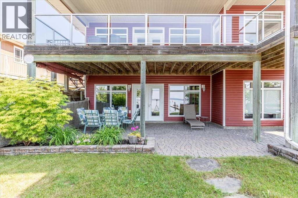 72 Beach Avenue - Image 42