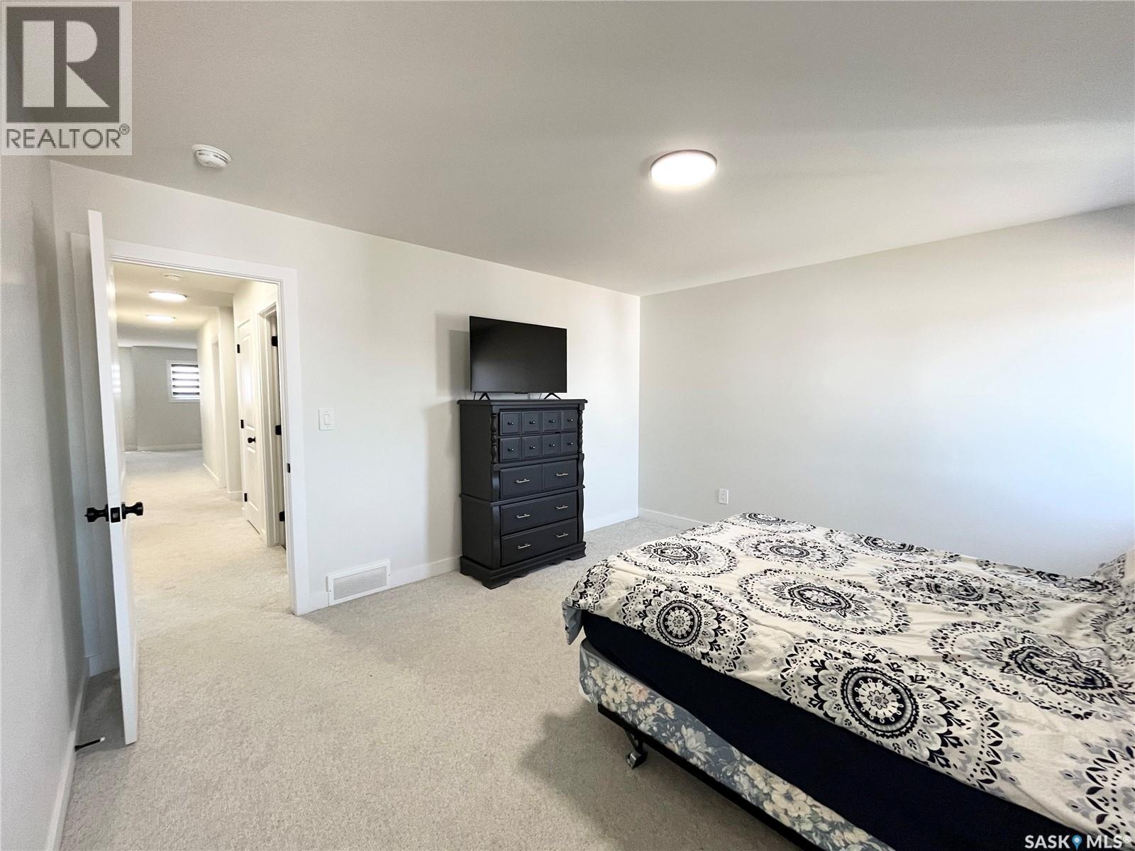 222 Nightingale ROAD - 19
