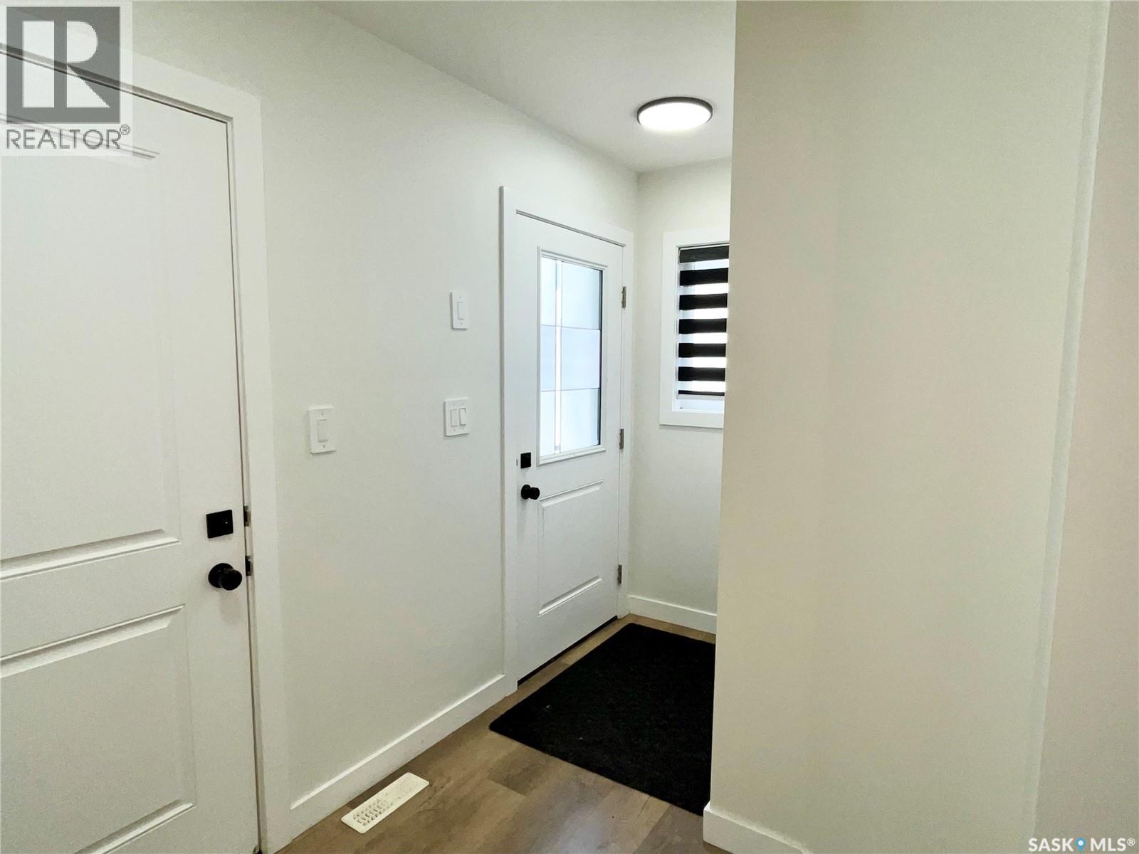 222 Nightingale ROAD - 3