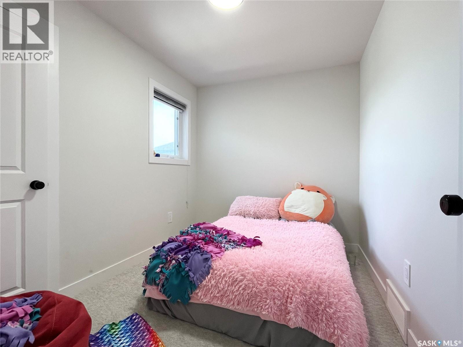 222 Nightingale ROAD - 23