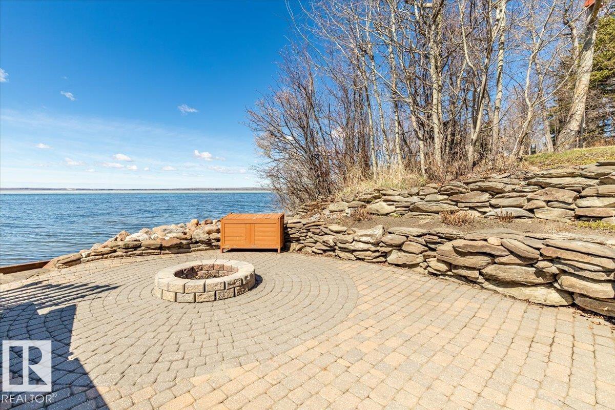 72 Beach Ave - 41