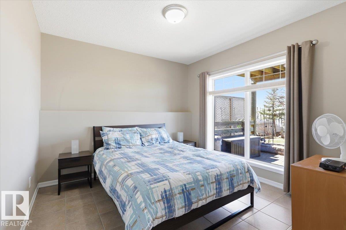 72 Beach Ave - 30