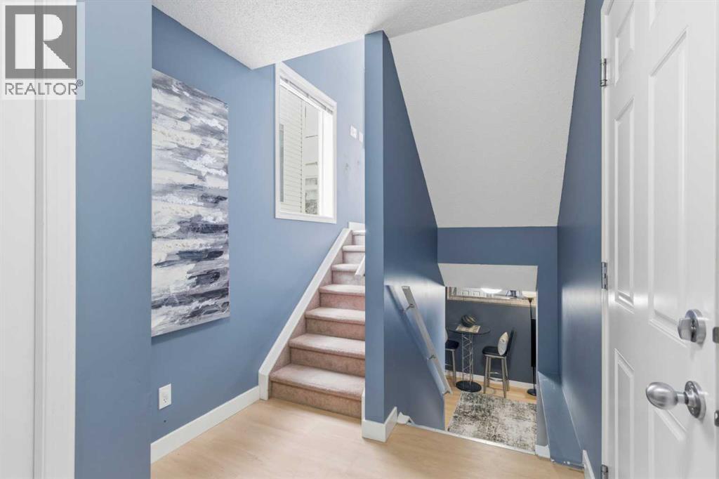 166 Everhollow Heights SW - 4