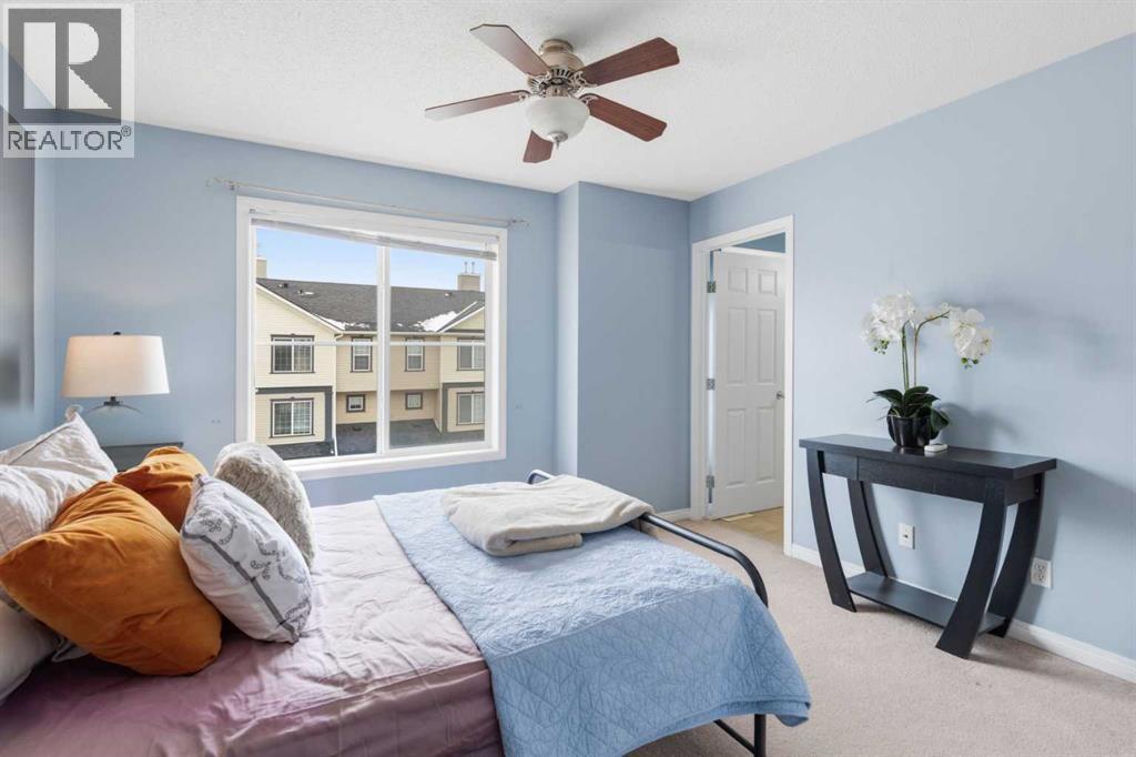 166 Everhollow Heights SW - 17