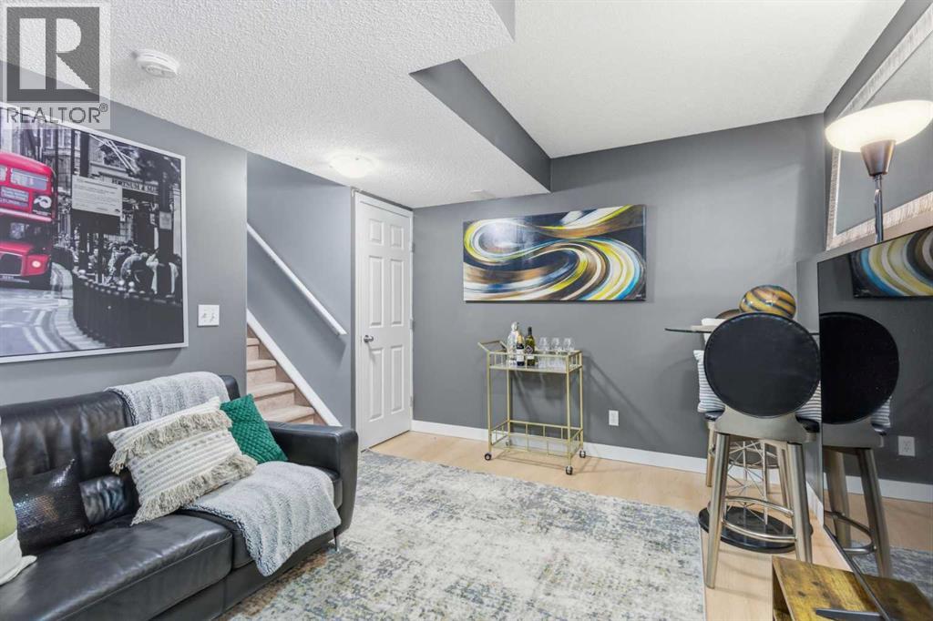 166 Everhollow Heights SW - 25