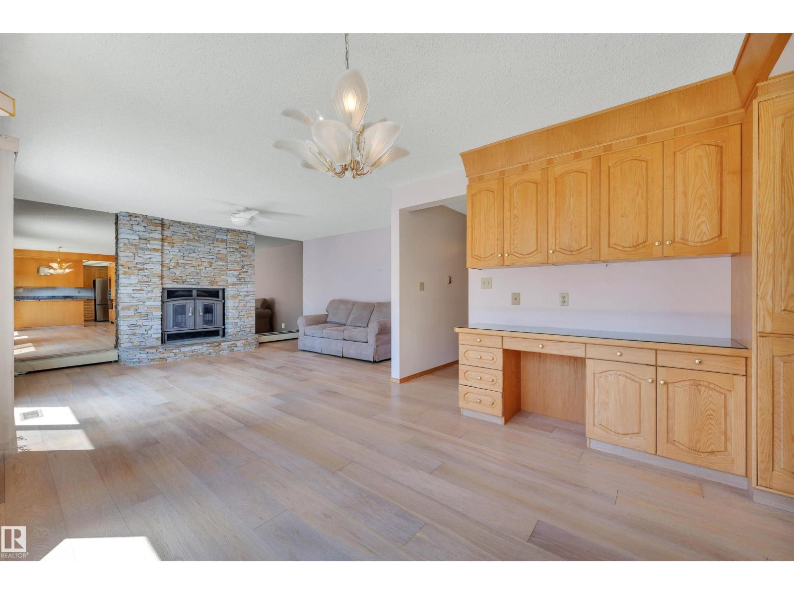 10155 74 ST NW - 17