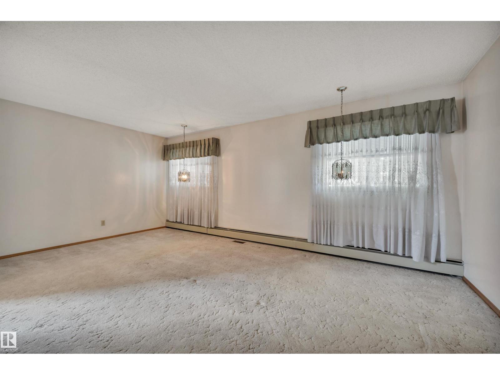 10155 74 ST NW - 28
