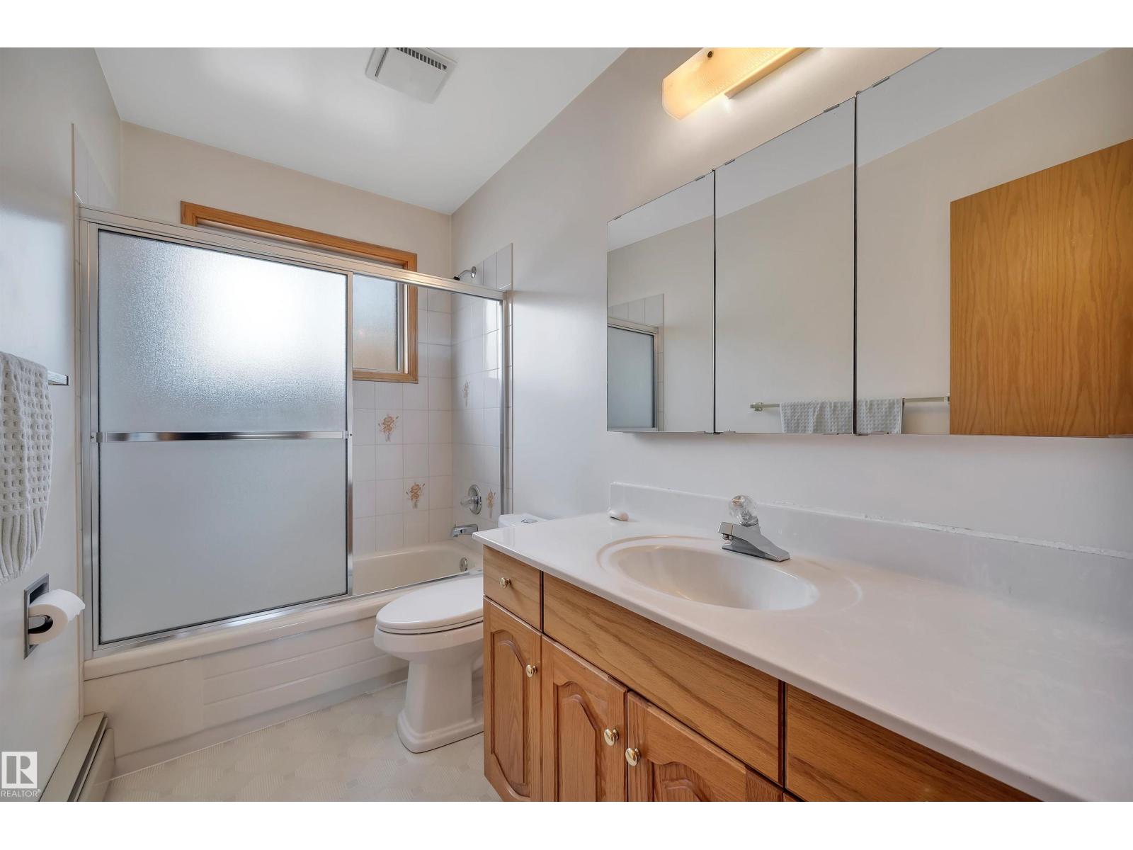 10155 74 ST NW - 35