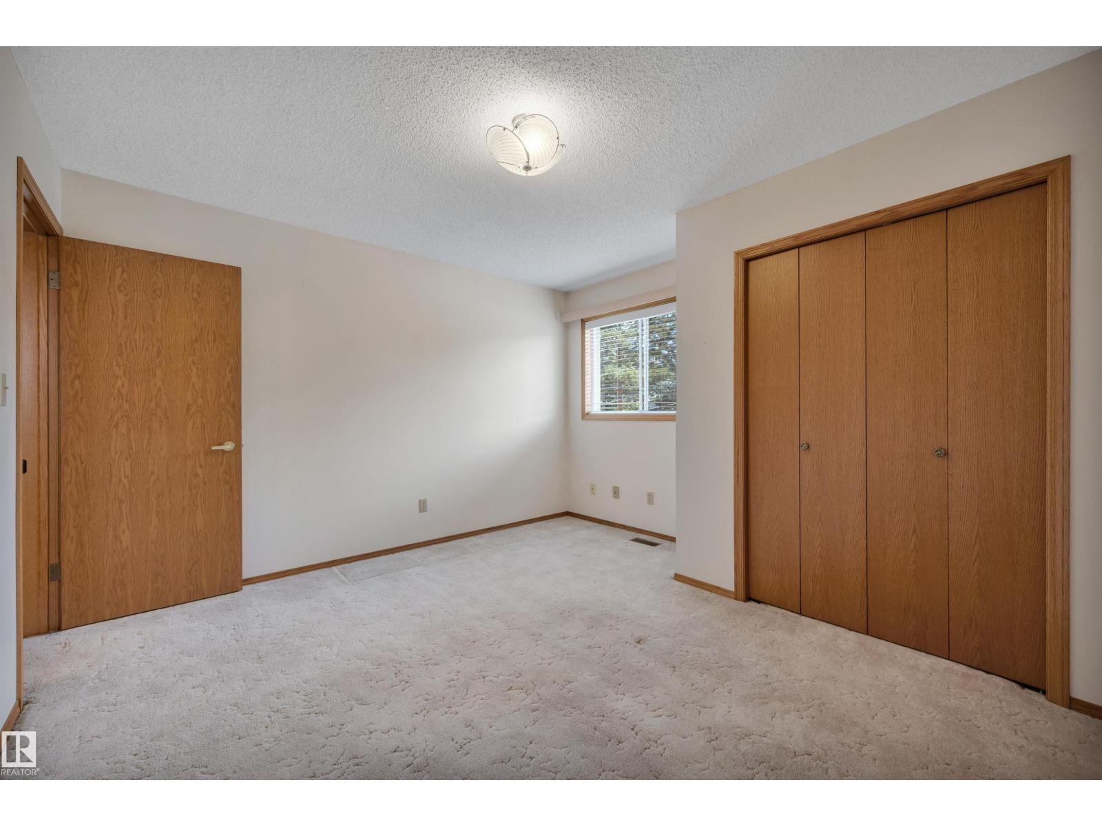 10155 74 ST NW - 37