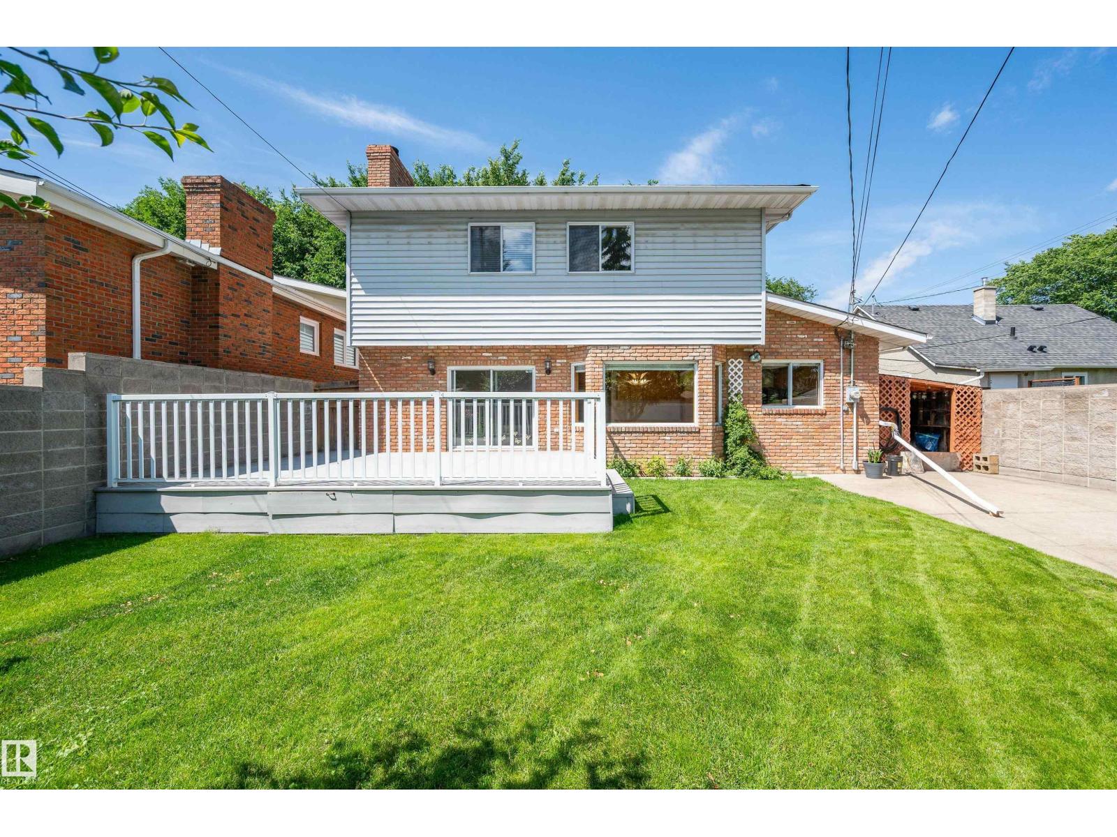 10155 74 ST NW - 54