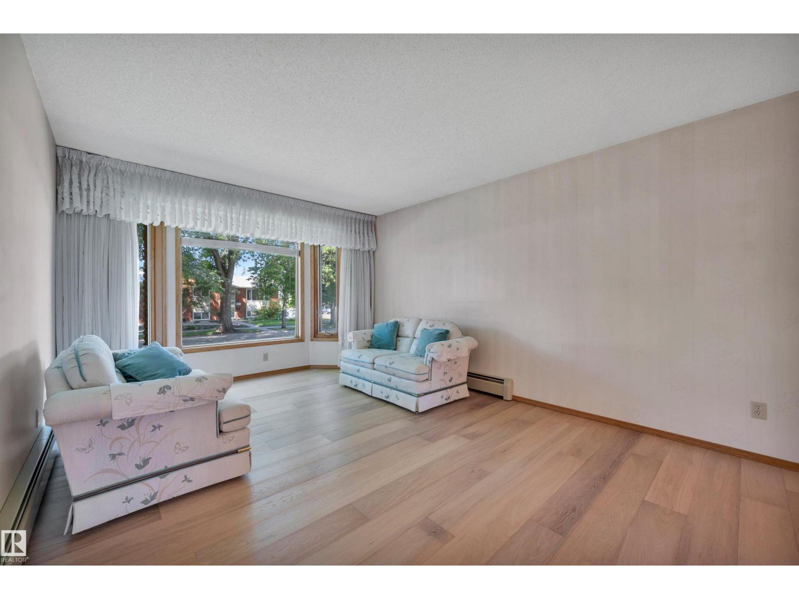 10155 74 ST NW - 6
