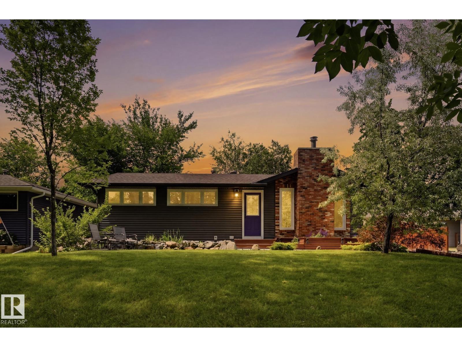28 SUNNYSIDE CR - 1