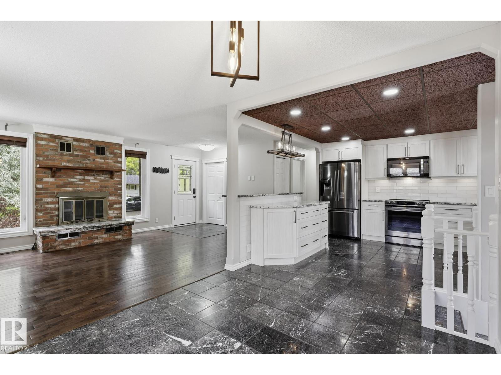 28 SUNNYSIDE CR - 13