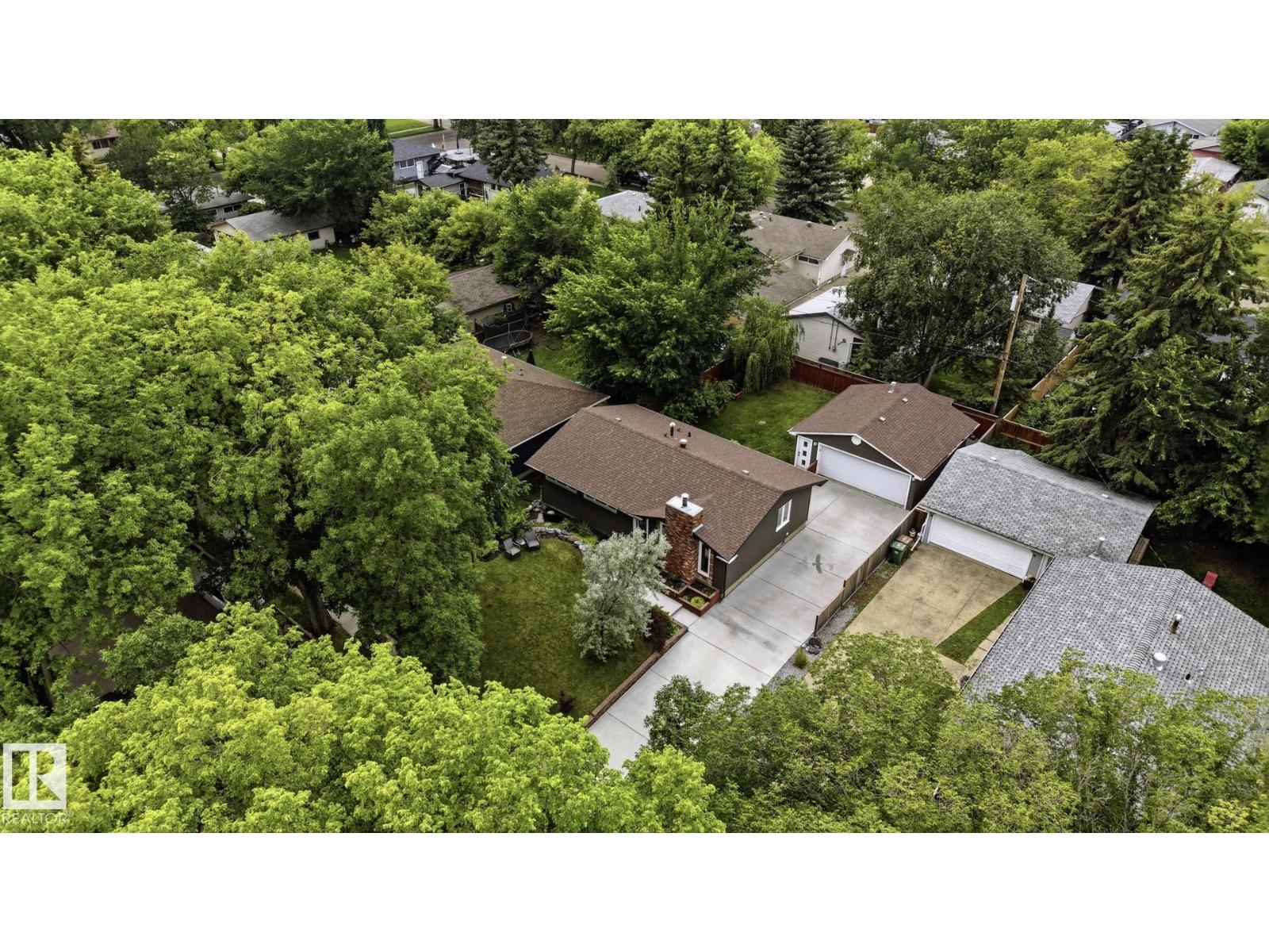 28 SUNNYSIDE CR - 40