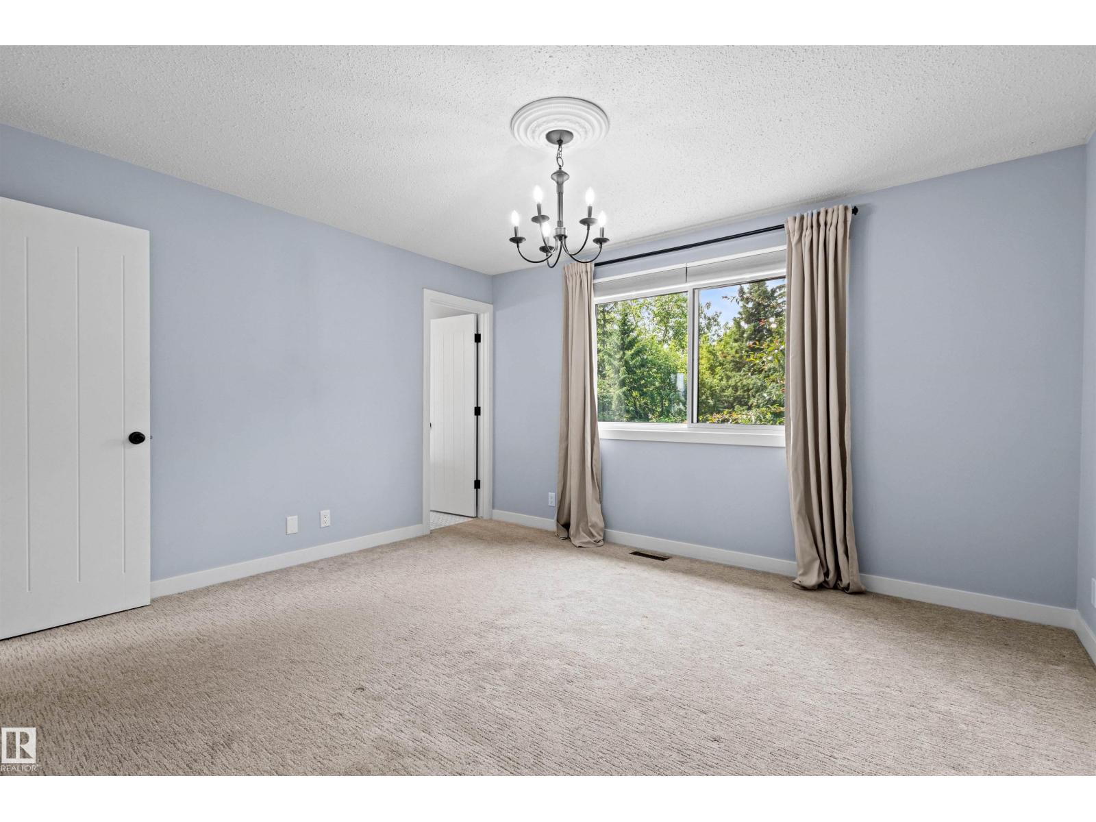 11427 35 AV NW - 33