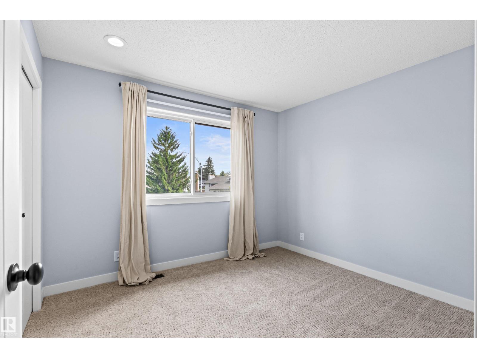 11427 35 AV NW - 39
