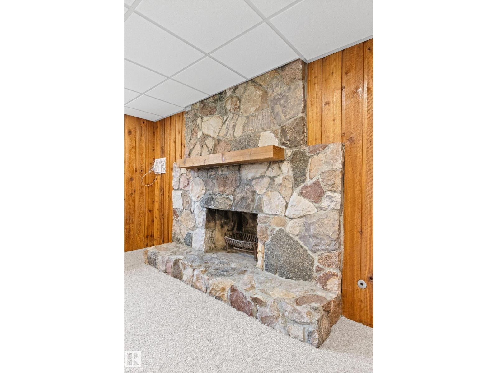 11427 35 AV NW - 48