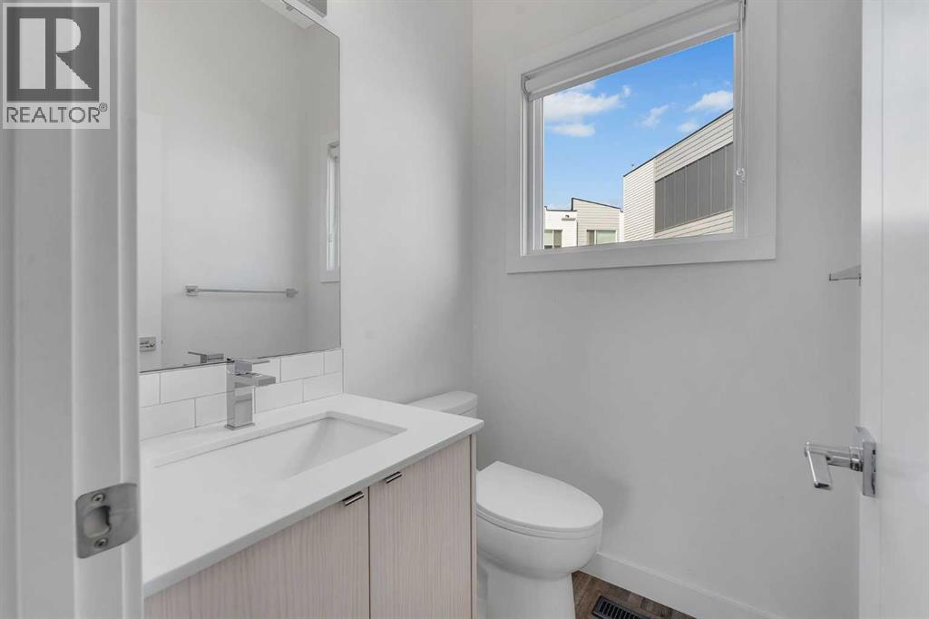 #208 101 Panatella Square NW - 14