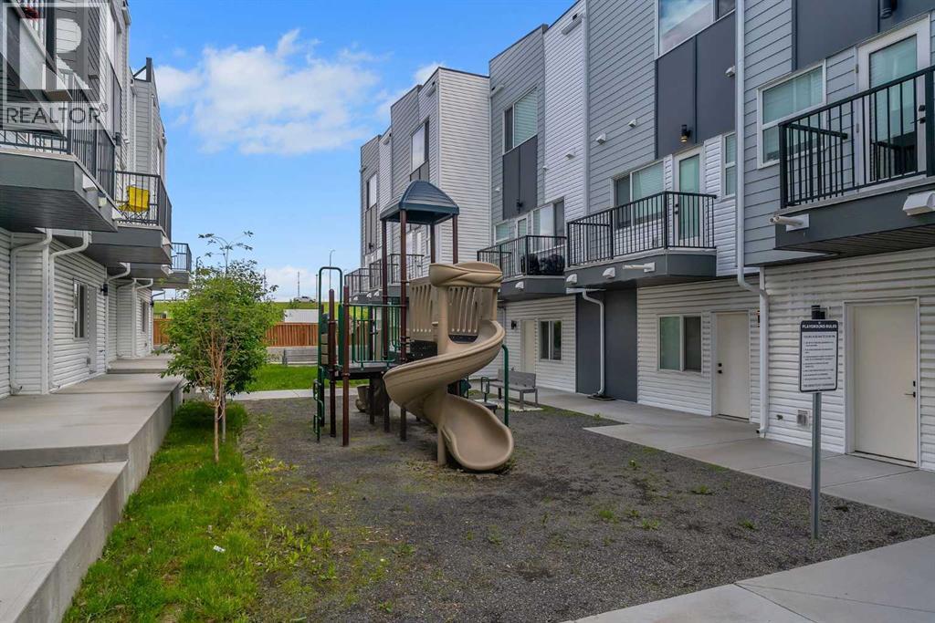 #208 101 Panatella Square NW - 27