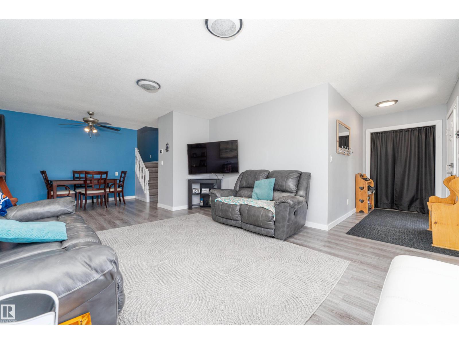 #38 57108 RGE ROAD 220 - 22