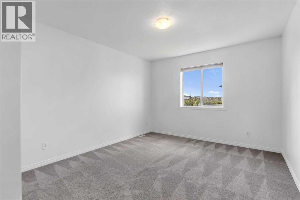 7 Saddlecrest Terrace NE - 31