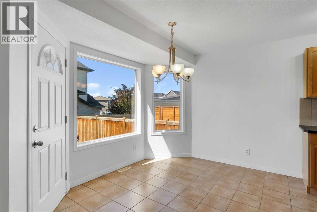7 Saddlecrest Terrace NE - 16
