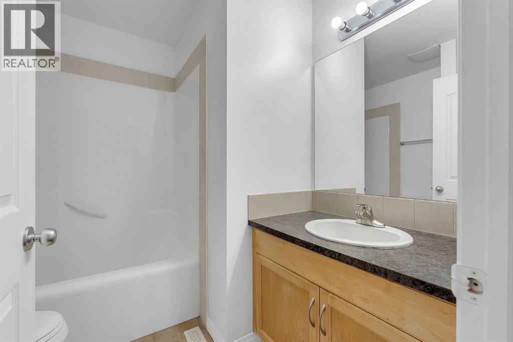 7 Saddlecrest Terrace NE - 24