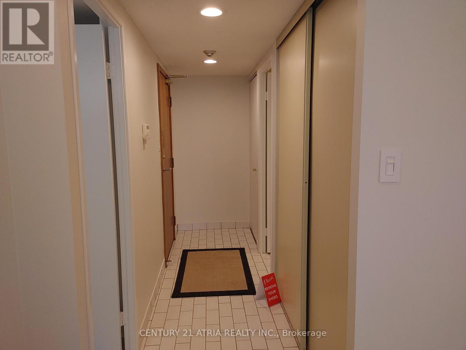 #907 195 WYNFORD DRIVE - 3