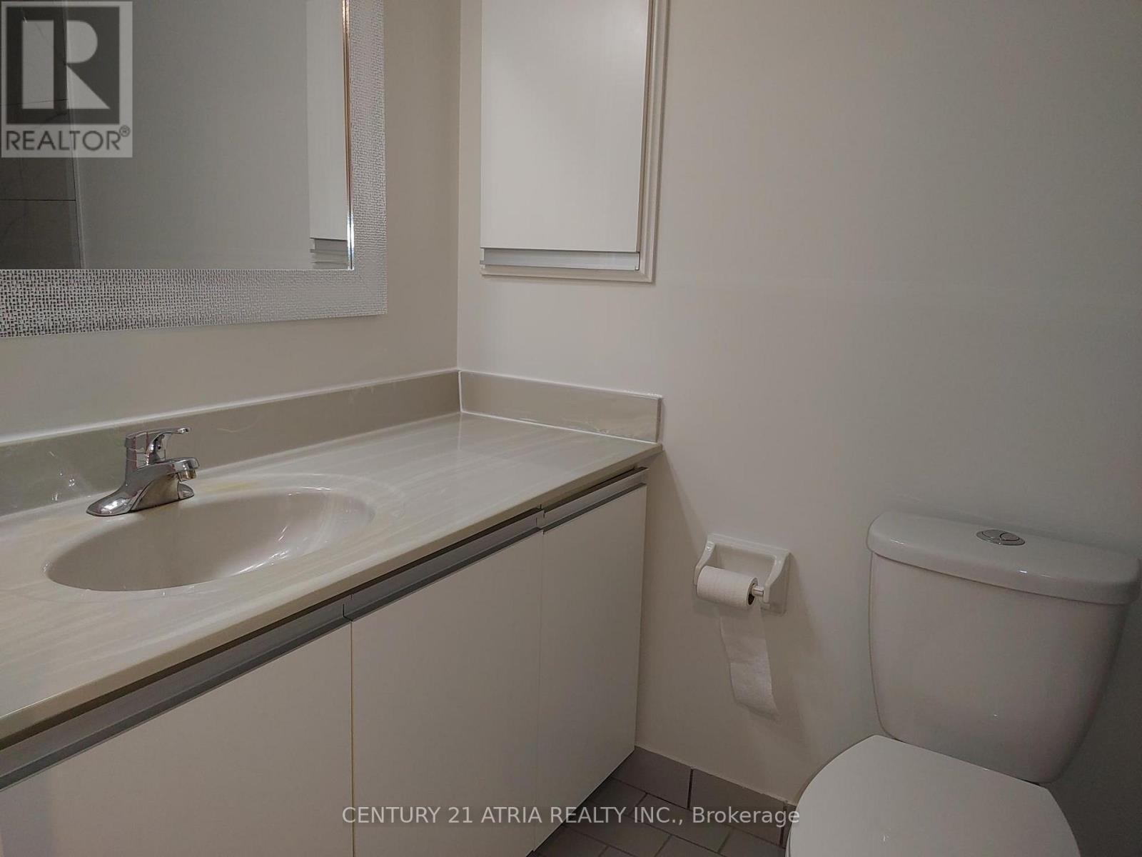 #907 195 WYNFORD DRIVE - 18