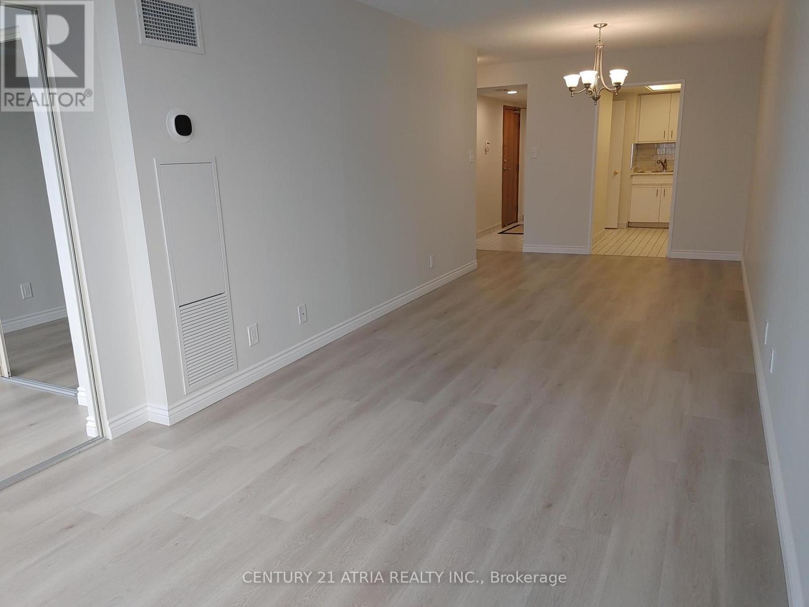 #907 195 WYNFORD DRIVE - 6