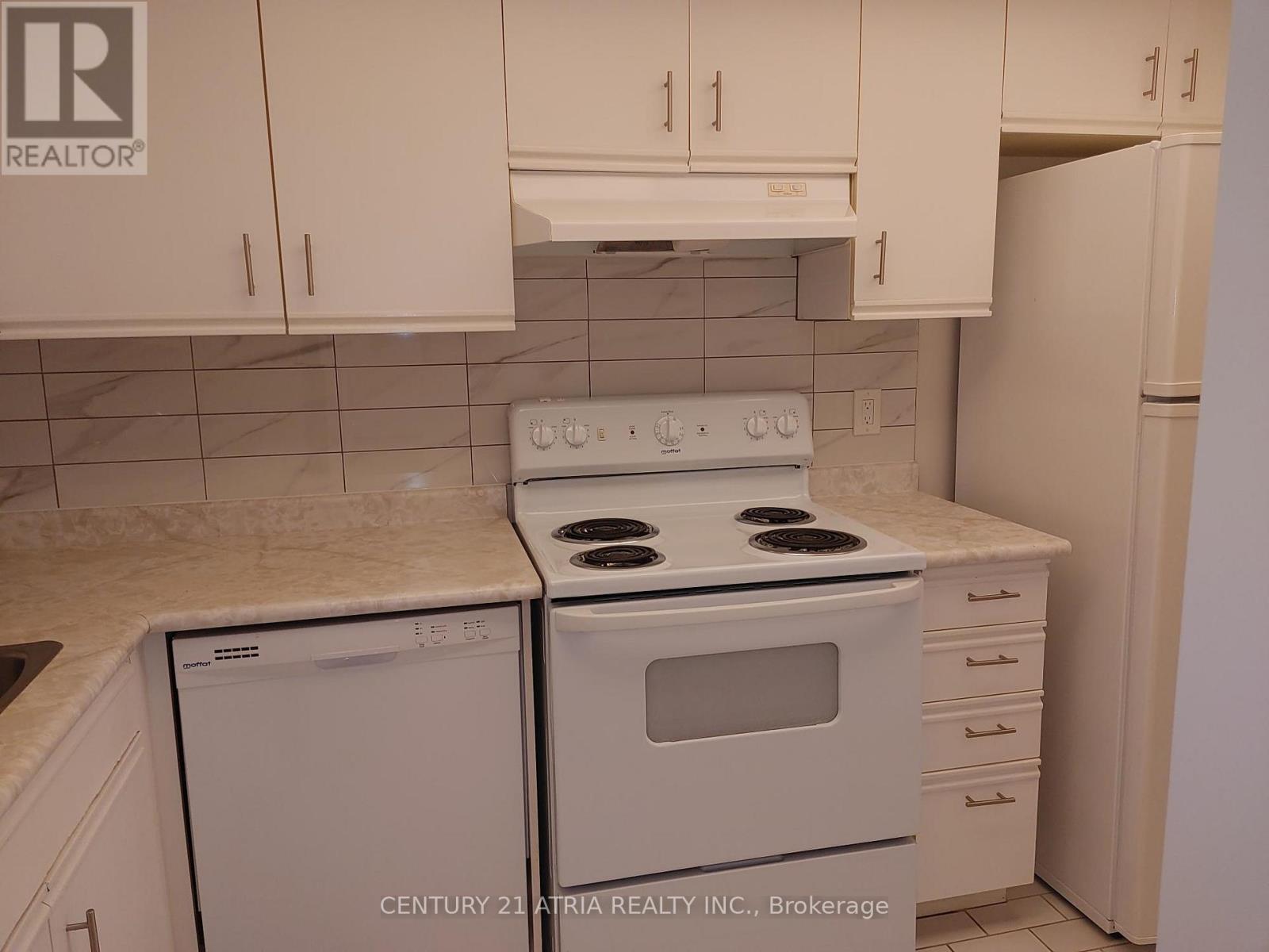 #907 195 WYNFORD DRIVE - Image 9
